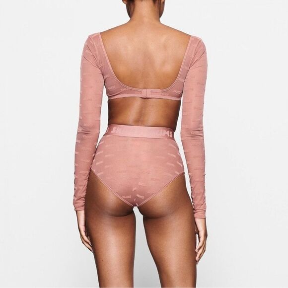 SKIMS After Hours Bra Top Long Sleeve Flocked Logo Mesh NWT - Picture 2 of 5